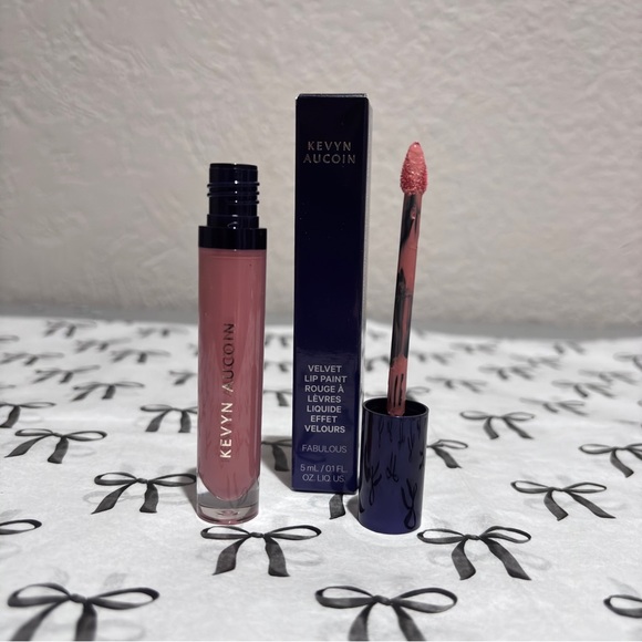 💋 Kevyn Aucoin Velvet Lip Paint — Shade “Fabulous” 💄 - Picture 1 of 4